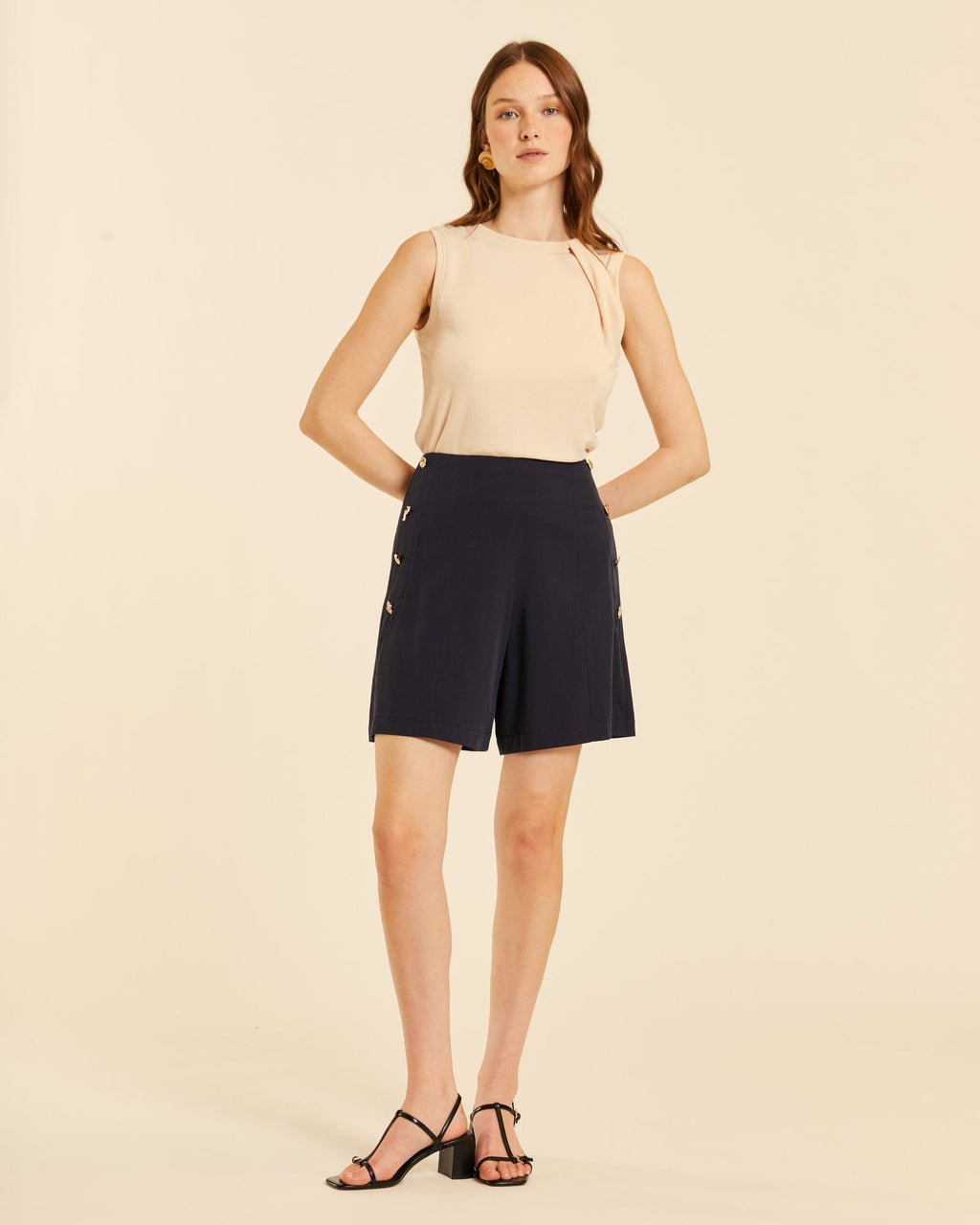 Shorts con botones negro