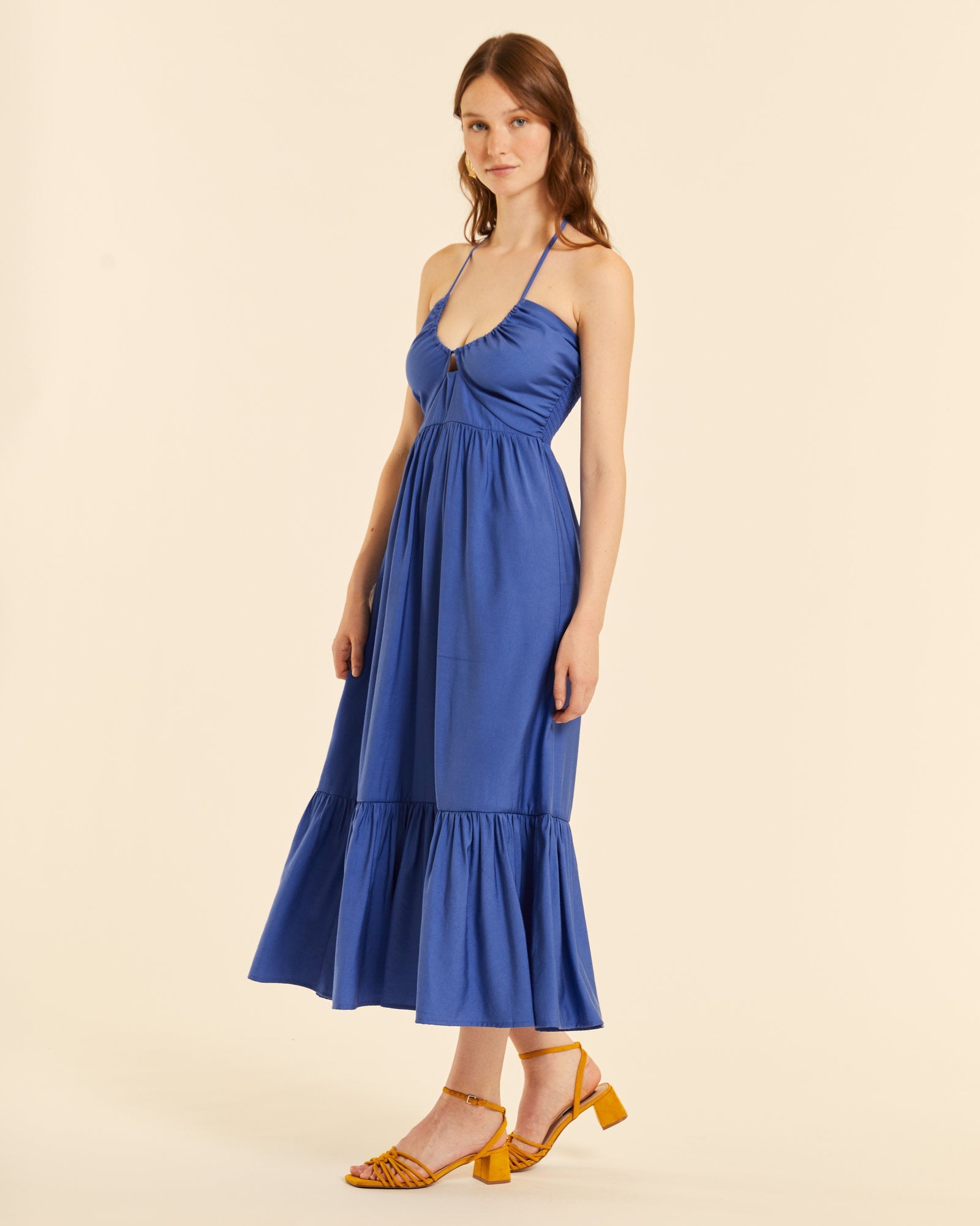 Vestido tirantes con volante azul