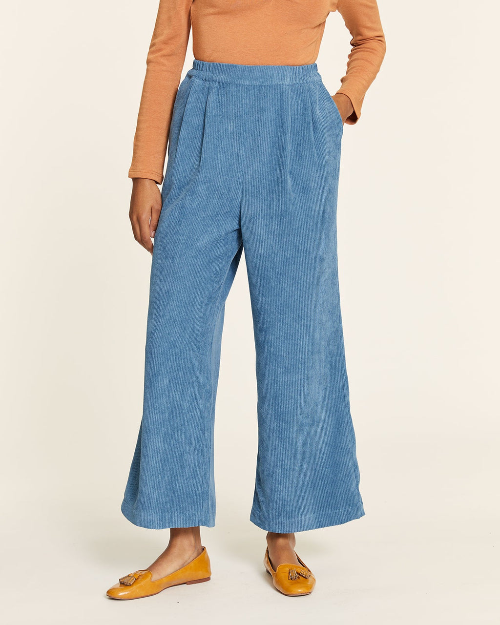 PANTALON DE PANA SIN CIERRE AZUL