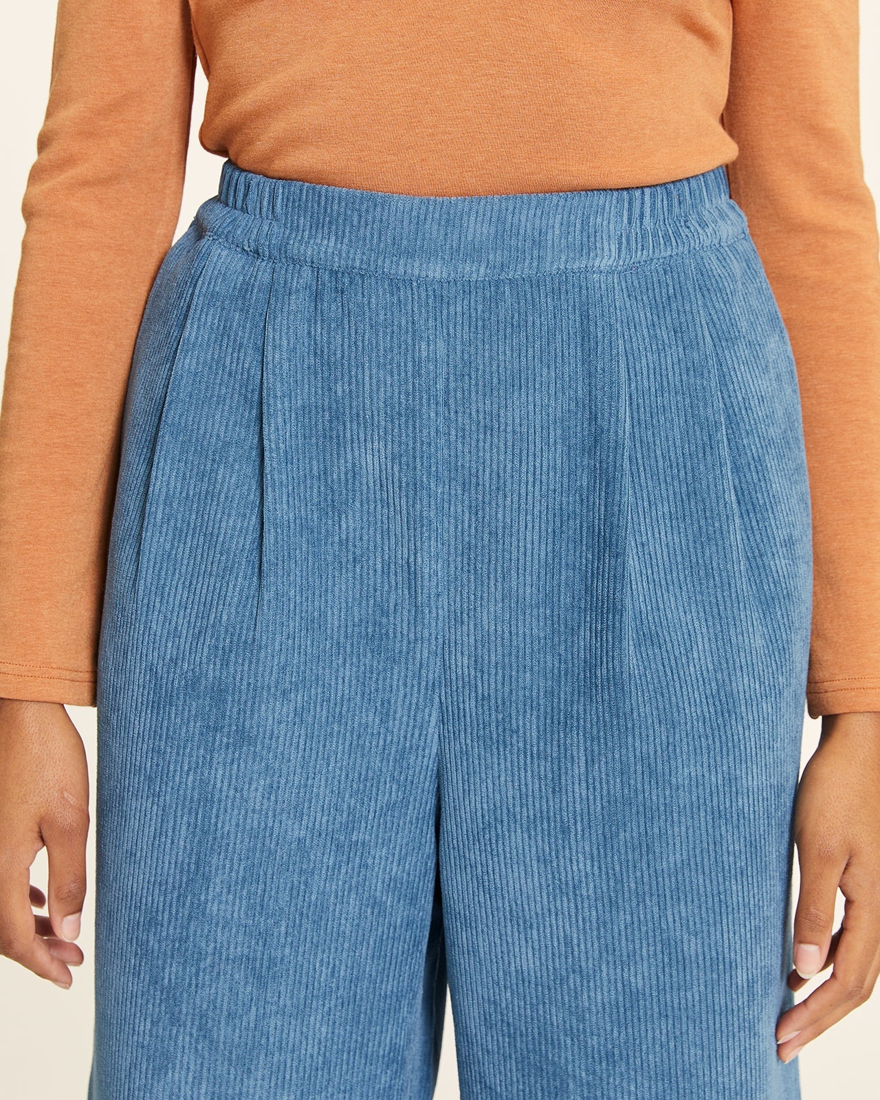 PANTALON DE PANA SIN CIERRE AZUL