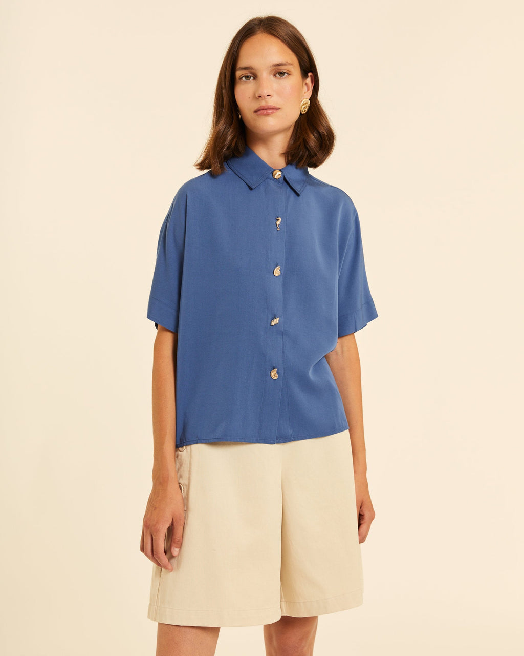Camisa de manga corta azul