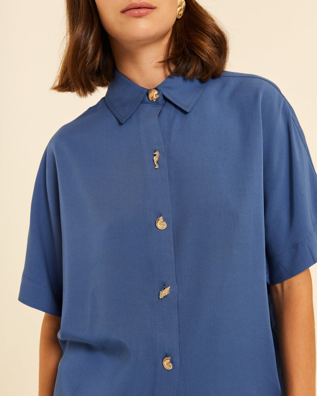 Camisa de manga corta azul