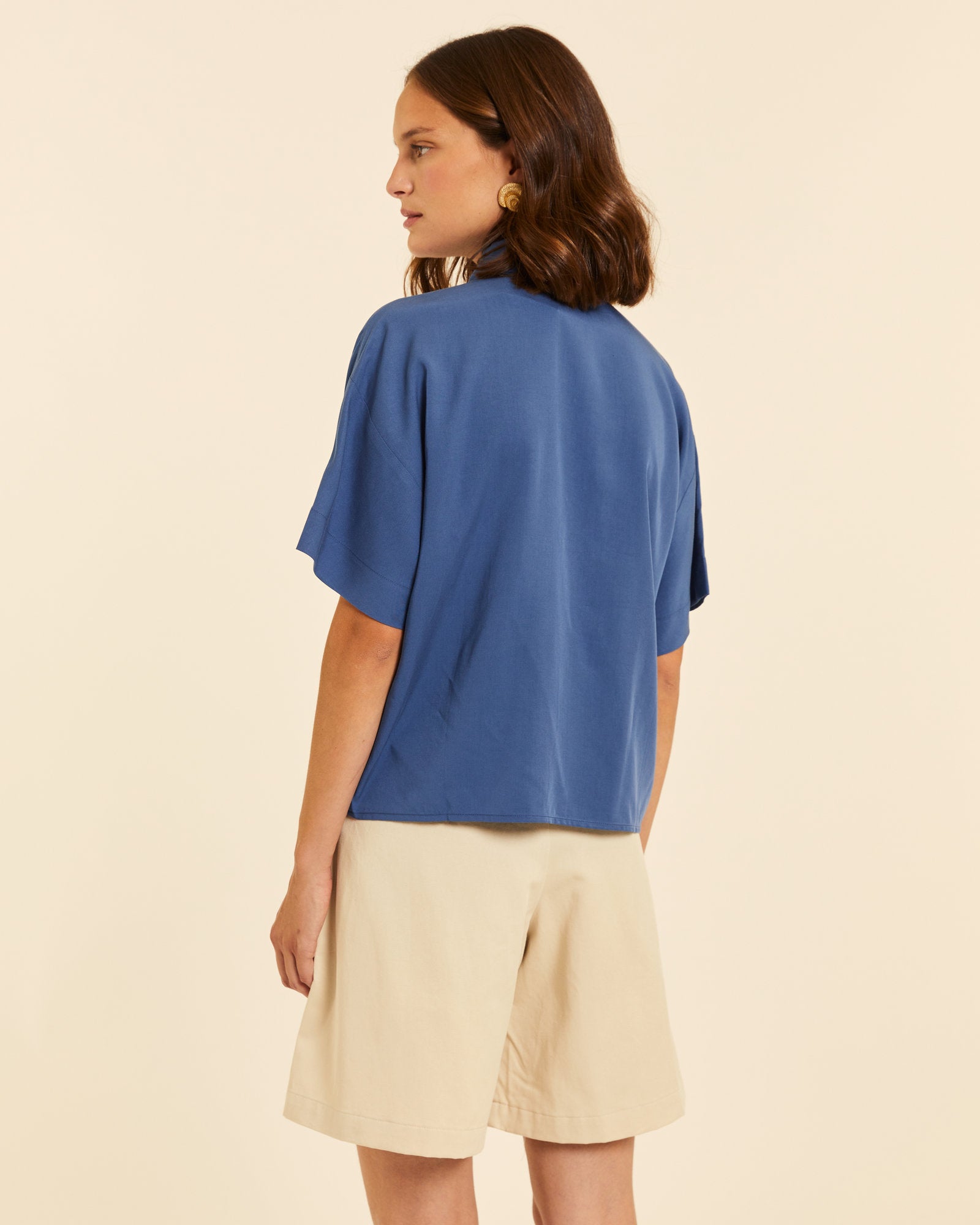 Camisa de manga corta azul